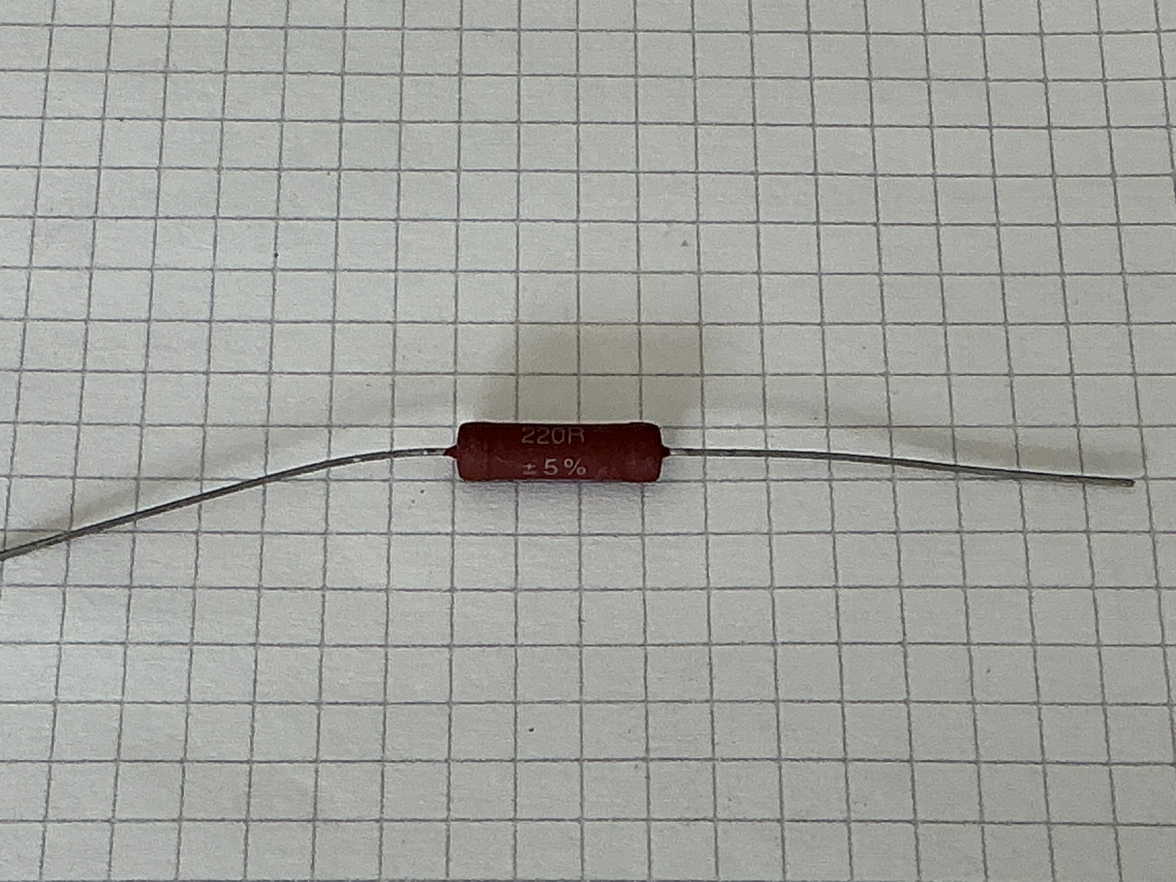 220 Ohm weerstand 2W