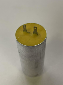 MP condensator 3uf 400V 66mm x 33mm