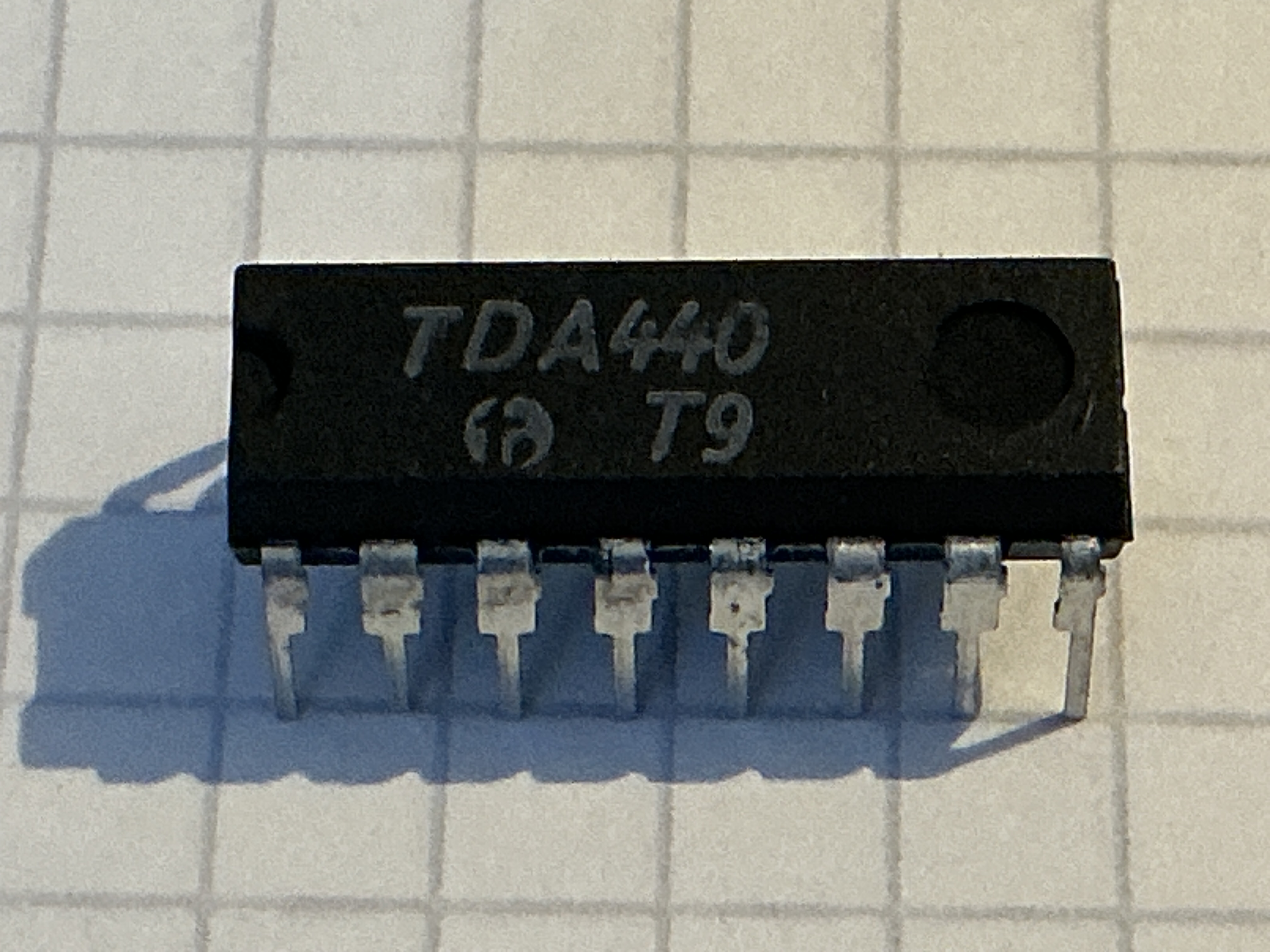 TDA440