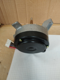 Direct drive motor AM-506 Fujiya audio platenspeler motor