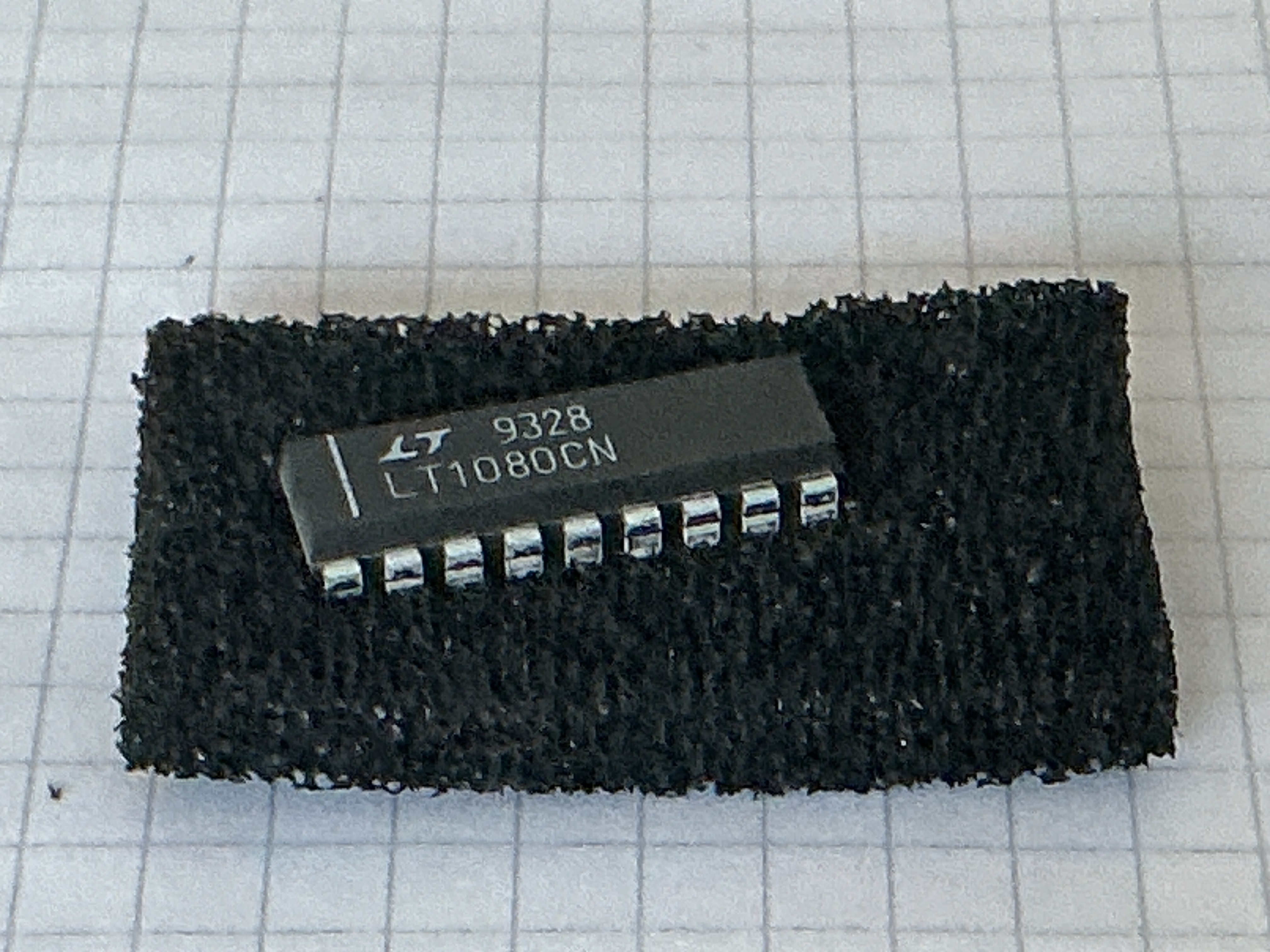LT1080