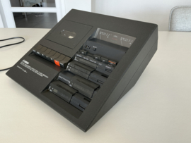 Yamaha TC800D cassettendeck design by Bellini