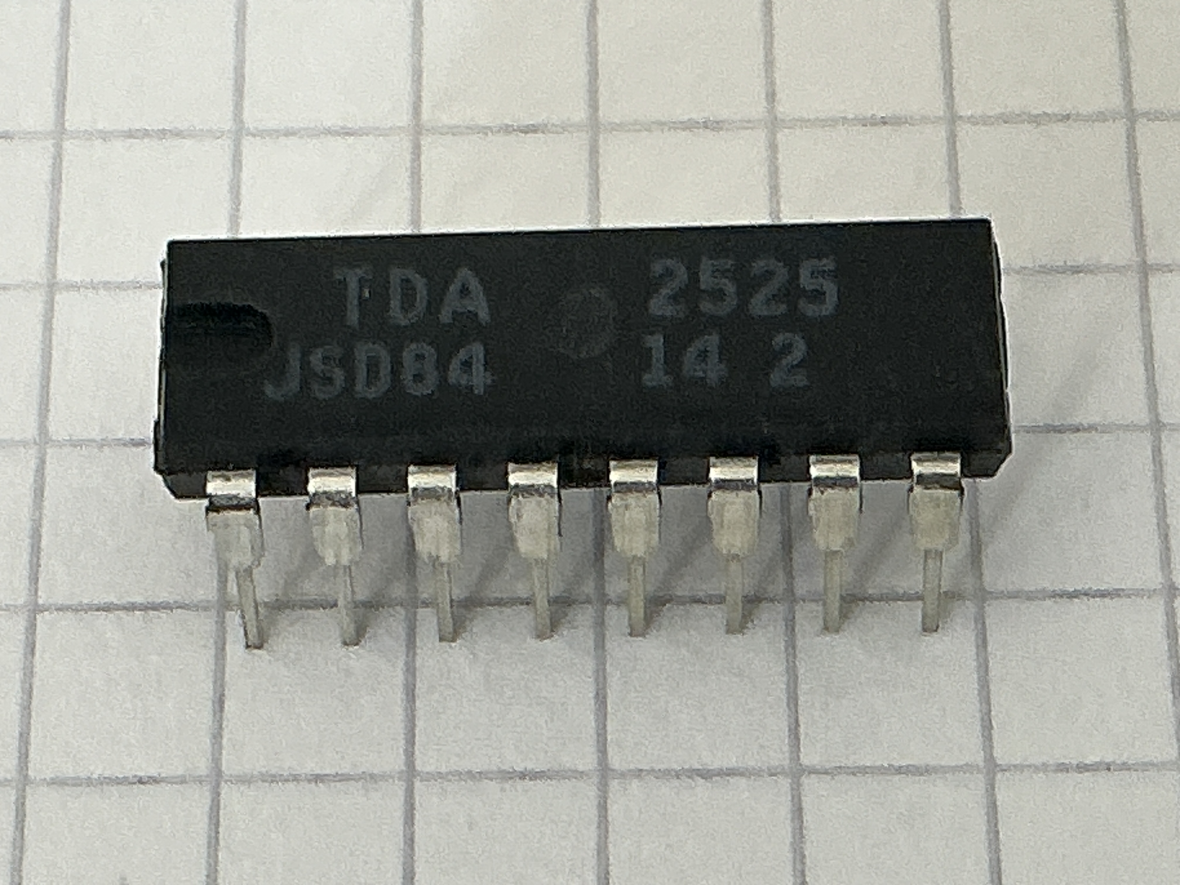 TDA2525