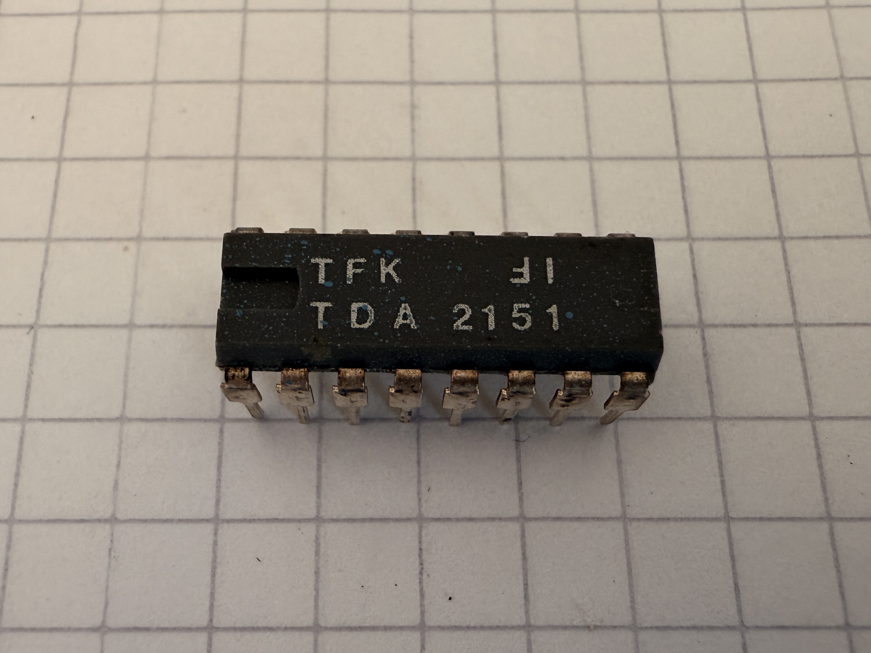 TDA2151