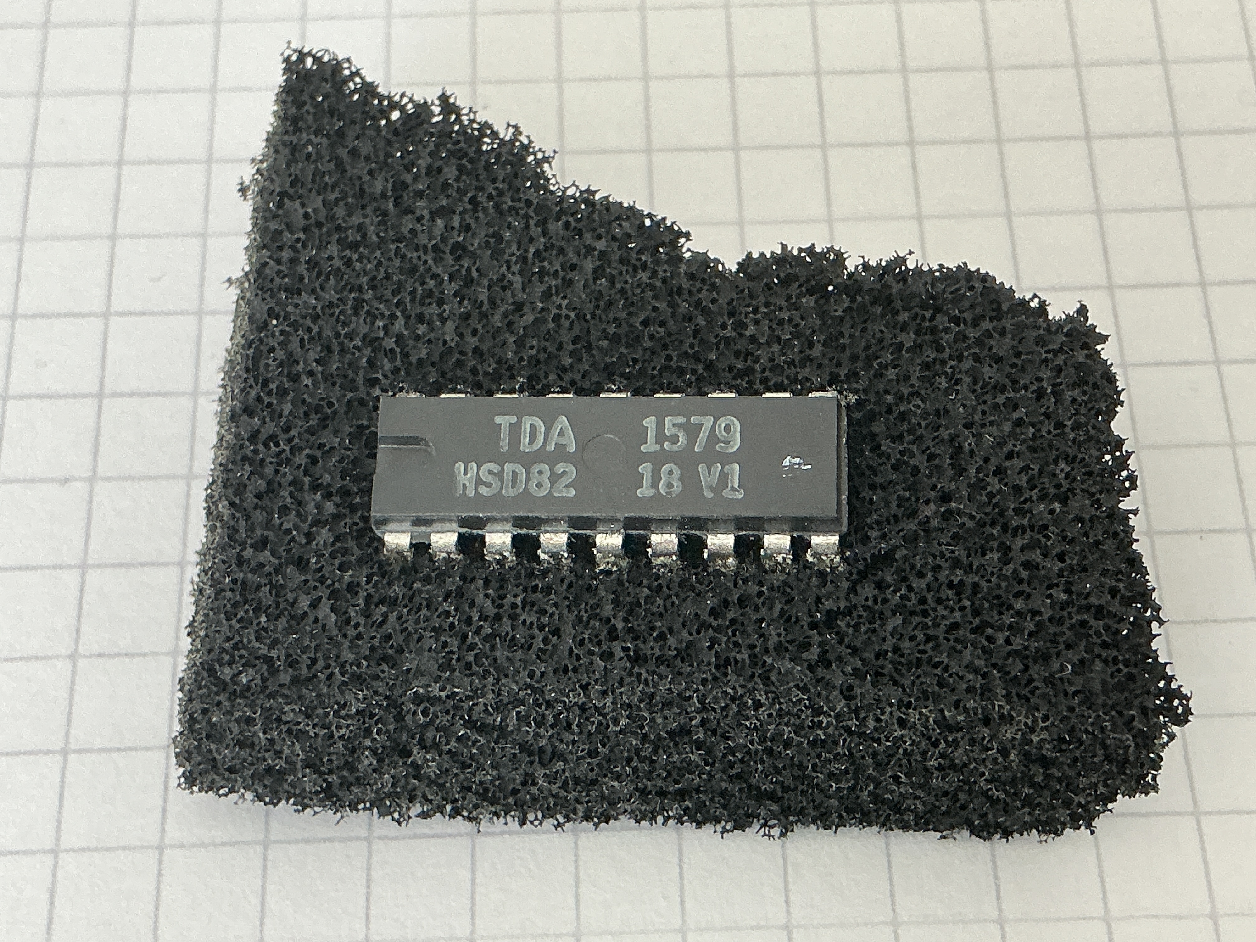 TDA1579