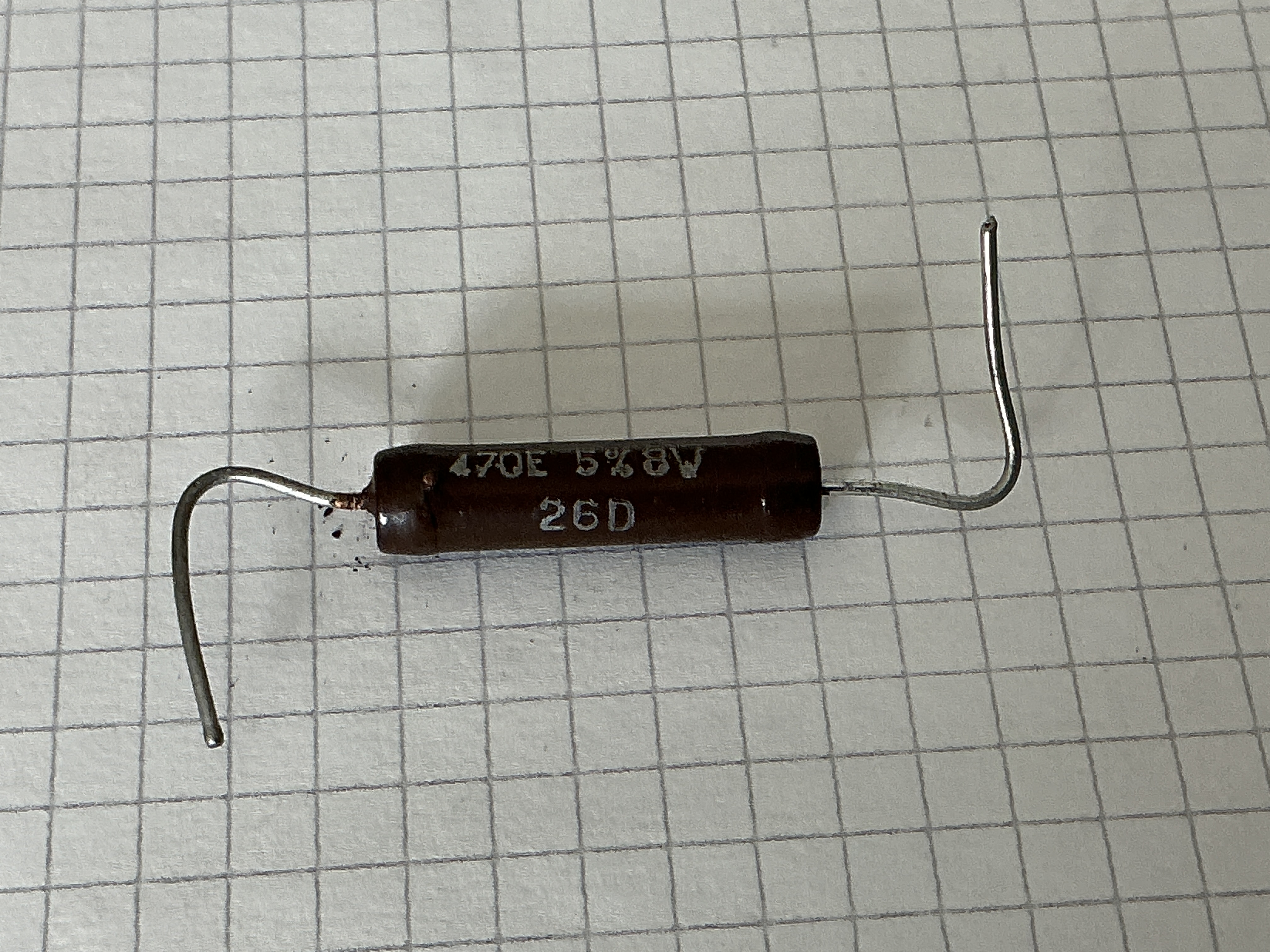 470 ohm 8W 26D weerstand