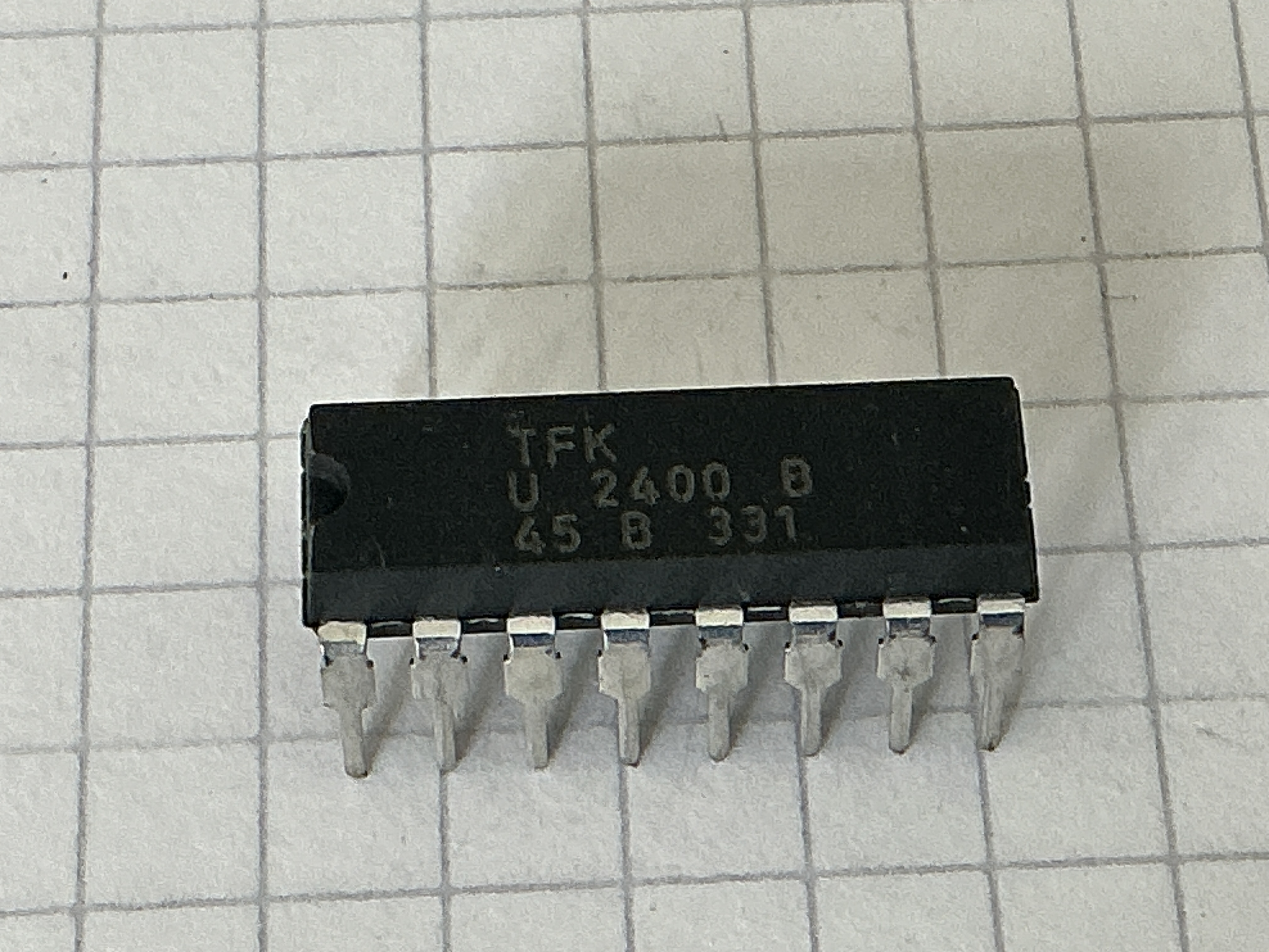 U2400B