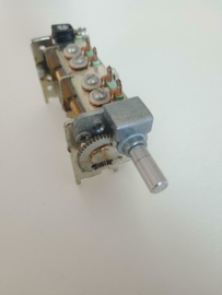 Alps 7646 variabele luchtcondensator 40-720pf vraco