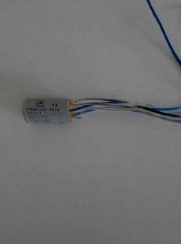 Entstörkondensator 3pol 0,22uF 2x2700pF  Shop für Netzteile Netzgeräte  Schaltnetzteile Trafos