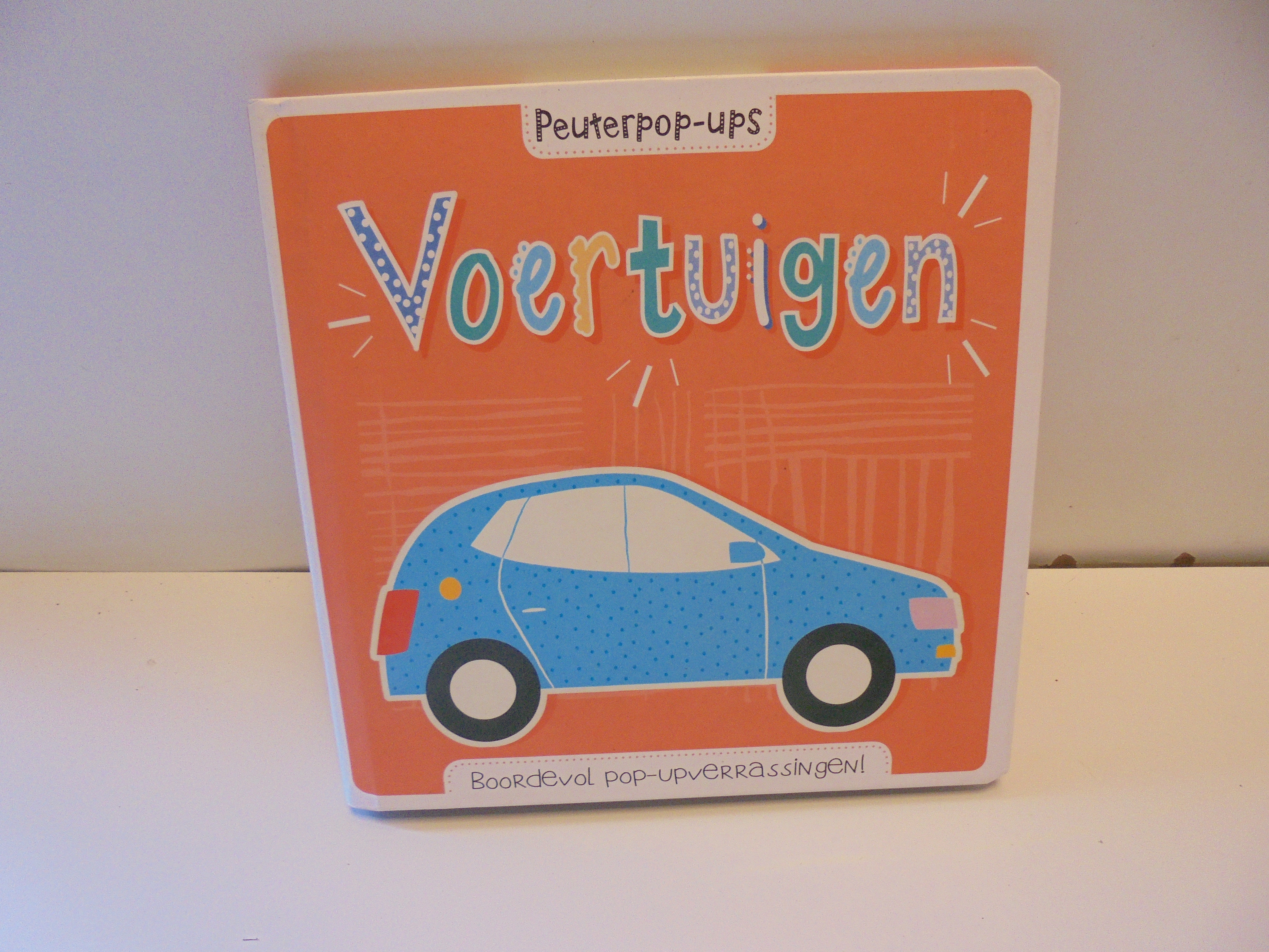 leer boek voertuigen  afm 21x21 cm prijs per stuk