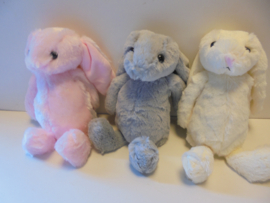pluche Konijn 3 kleur 25 cm prijs per stuk