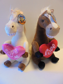 pluche paard love 31 cm prijs per stuk