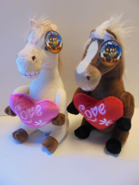 pluche paard love 31 cm prijs per stuk