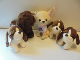 pluche hond  set T30 - 5 stuks 17-25 cm prijs per set a 5 stuks