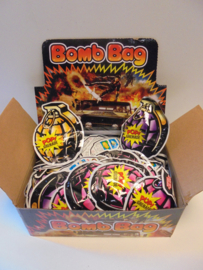 knal zakjes bomb bag 100 stuks in display prijs per display a 100 stuks