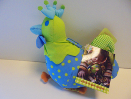 pluche Bacladi Kip met piep geluid 15x17 cm prijs per stuk