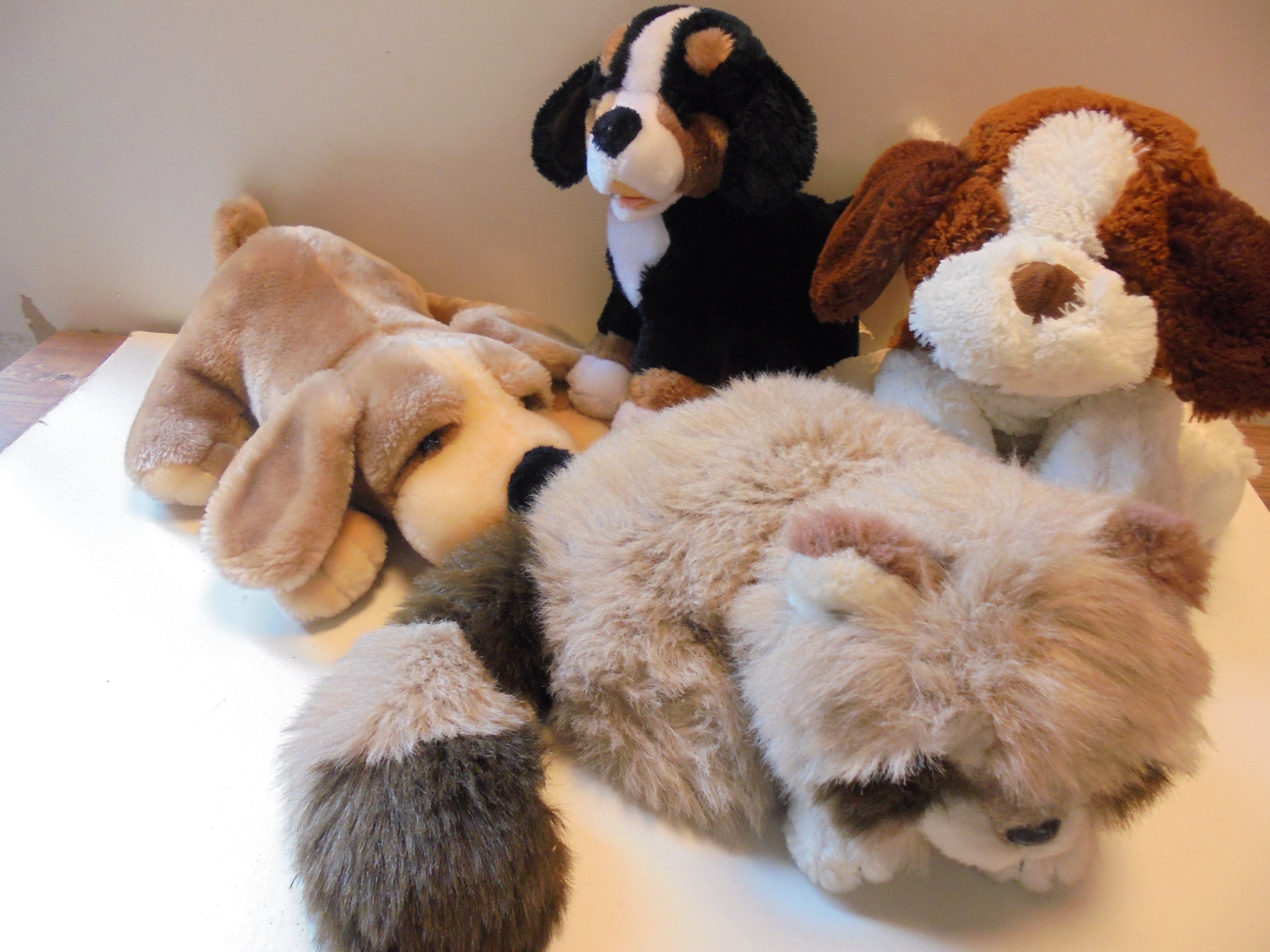 pluche hond set T4 - 4 stuks 25-30 cm prijs per set a 4 stuks