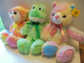 pluche Sunkid regenboog dieren 54 cm 6 assorti prijs per stuk