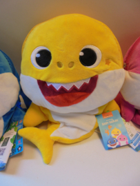 pluche Nickelodeon BaBy Shark rugtas met licentie 3 kleur 35x25 cm prijs per stuk