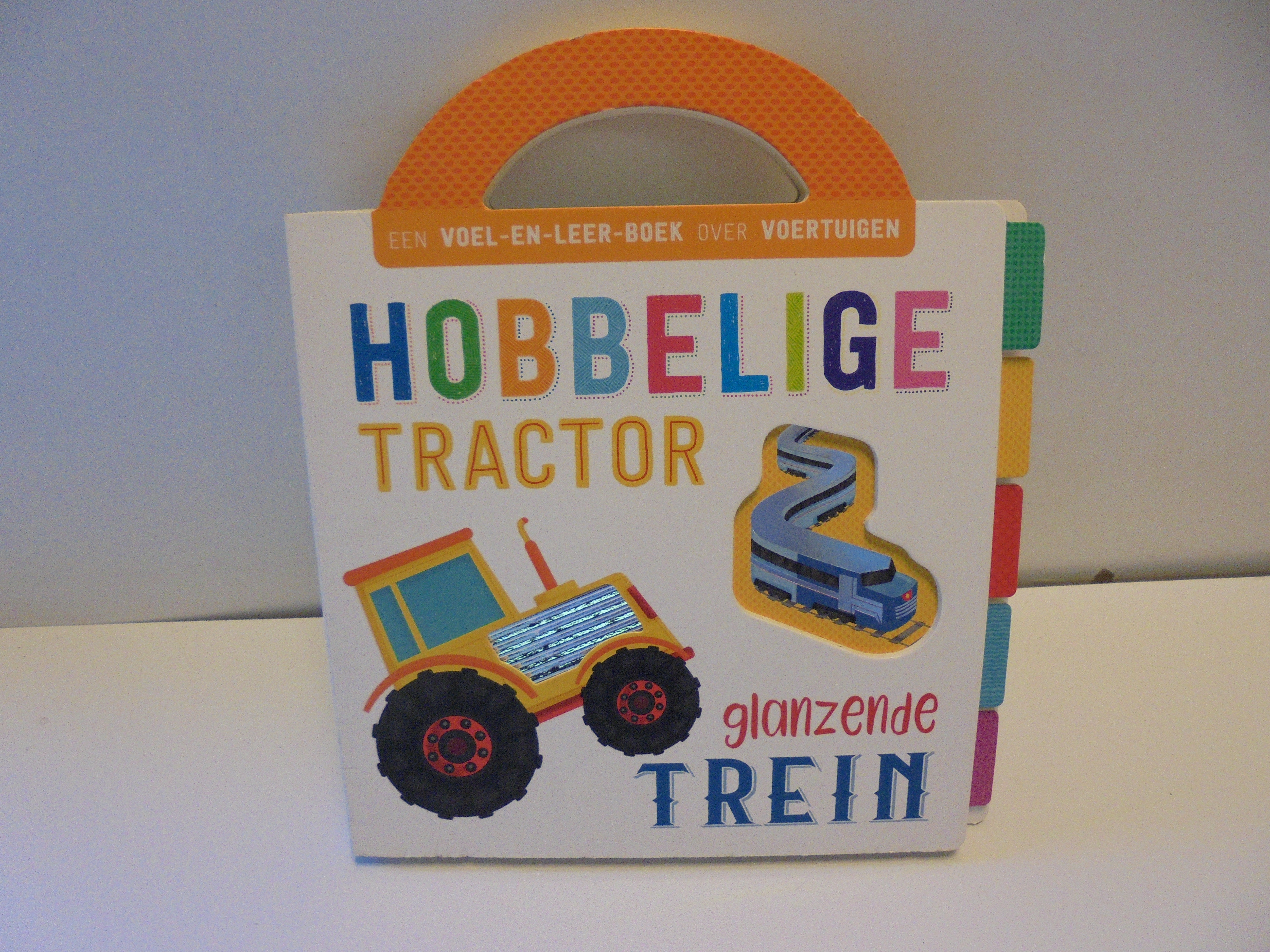 Voel en Leer Boek Tractor afm 22x20 cm prijs per stuk