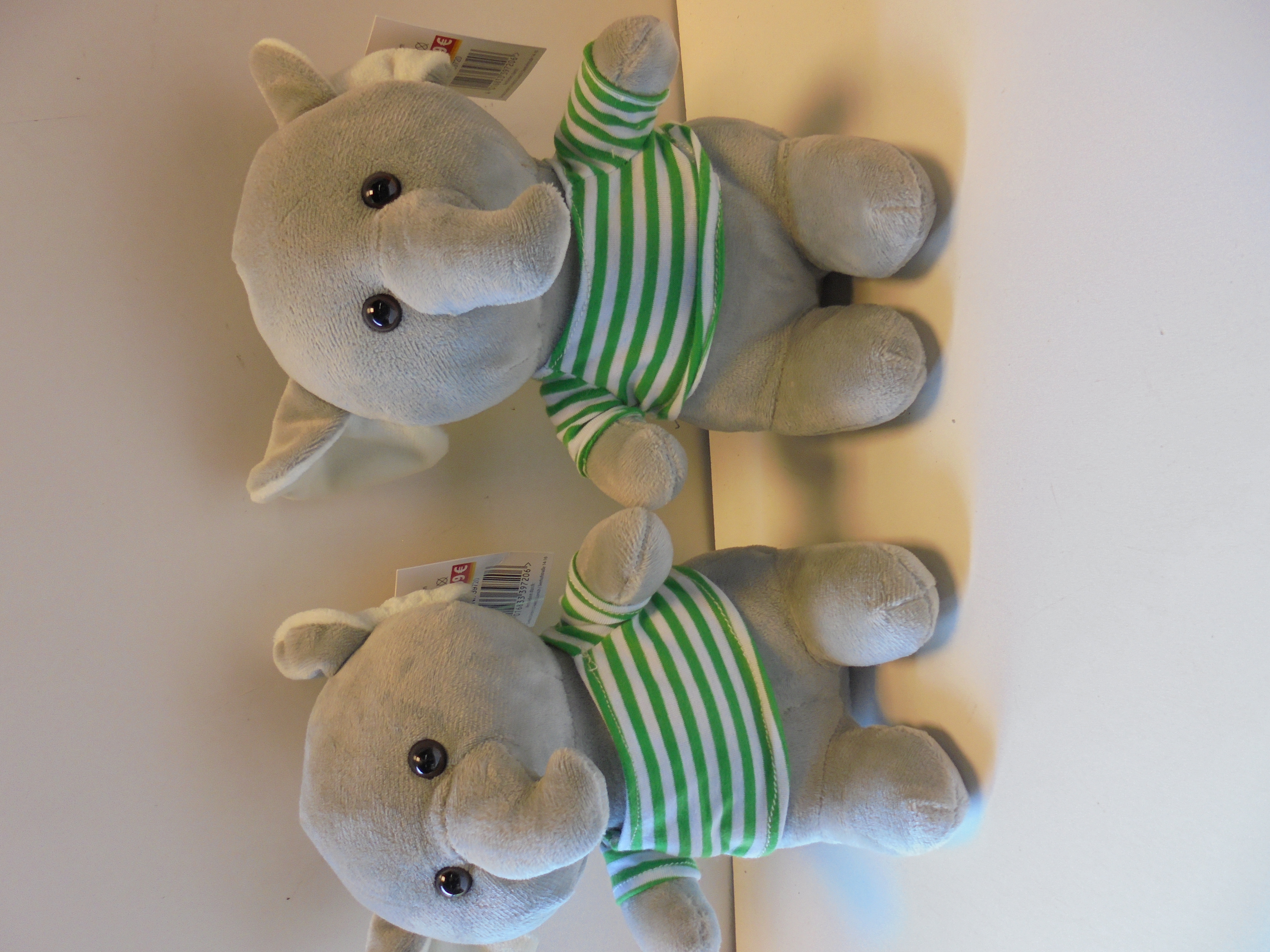 Sunkid Pluche olifant 23 cm prijs per stuk
