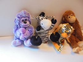 pluche dier set T31 -4 stuks  25-30 cm prijs per set a 4 stuks