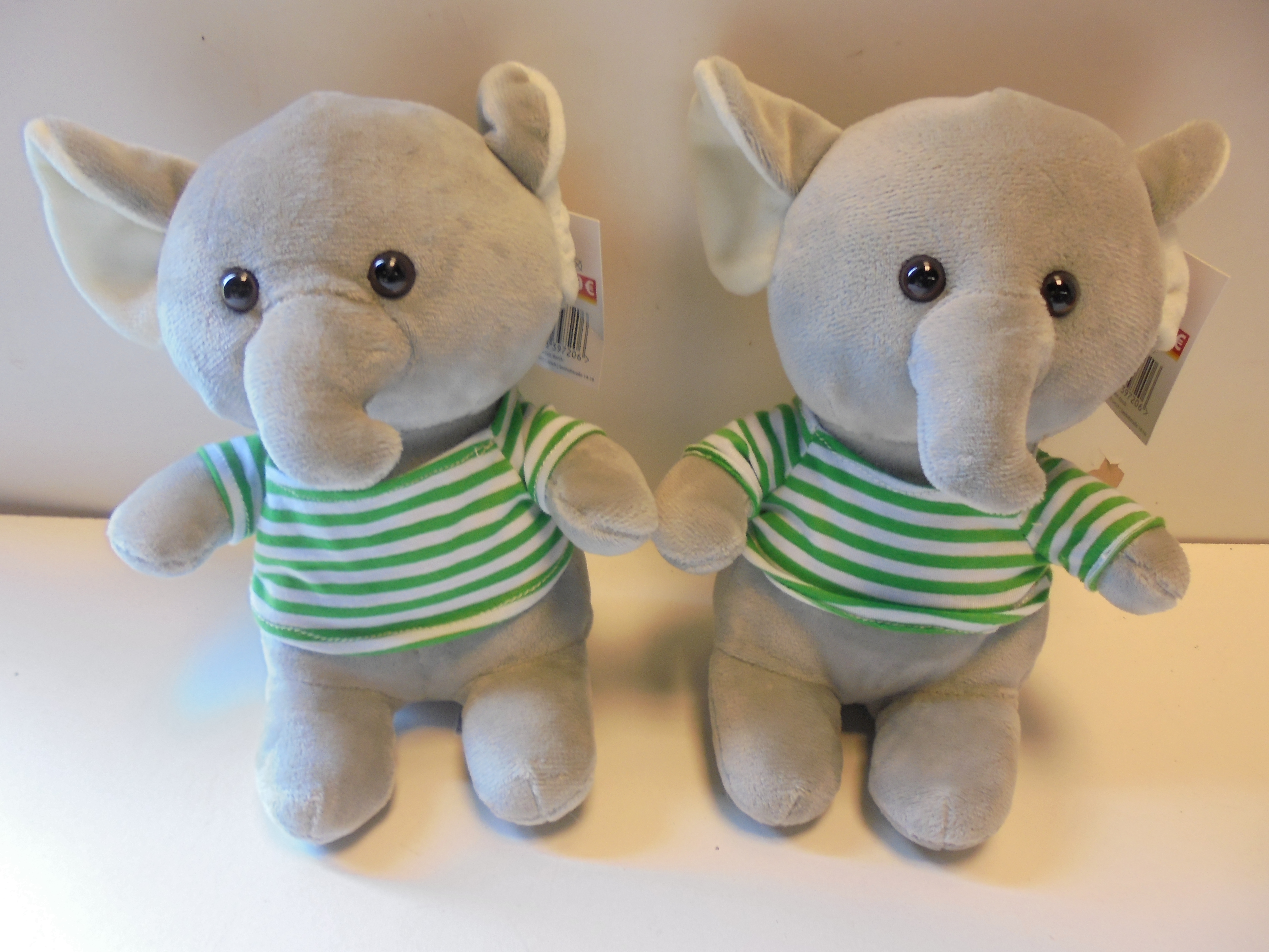 Sunkid Pluche olifant 23 cm prijs per stuk