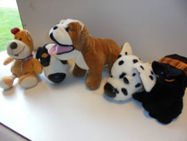 pluche hond set  B14 - 5 stuks 20-30 cm prijs per set a 5 stuks