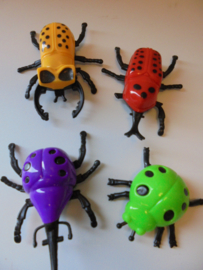 crawling bugs 25x15 cm prijs per zak a 4 stuks