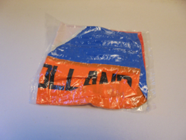 Holland oranje opblaas kussen 34x28 cm prijs per stuk