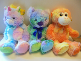 pluche Sunkid regenboog dieren 54 cm 6 assorti prijs per stuk