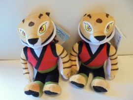 pluche dreamworks Heroes  tiger 20 cm prijs per stuk