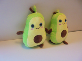pluche avocado met zuig nap 21 cm prijs per stuk
