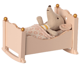 CRADLE BABY MOUSE ROSE