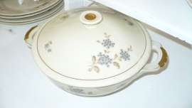 servies van  schonwald   verkocht !!