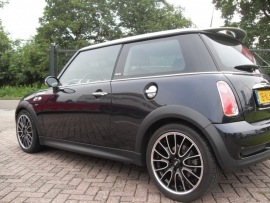 17`` mini velgen met 205 40 17