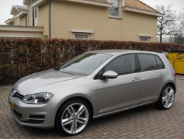 Volswagen Golf 7 met 19`` S5 velgen