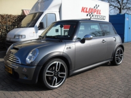 18`` Mini Works met 215 35 18 Falken 452