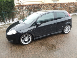 17'' Monaco velgen op Fiat Grande Punto