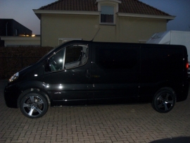 Renault Trafic 18`` Buran Black/Polish  235-50/18