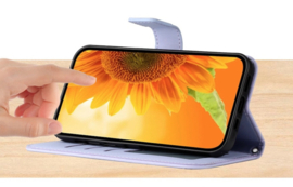 Hoes - Etui - Tas voor Samsung Galaxy S24 FE   Met Schouder - Draagkoord -  Lila -  Zonnebloem Reliëf