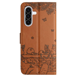 BookCover Hoes Etui voor Samsung Galaxy A57  -  Bruin  - Katten op Muurtje - Reliëf
