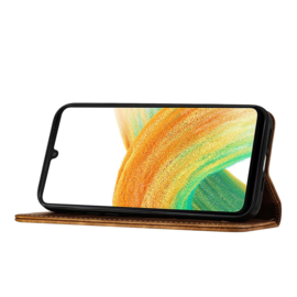 BookCover Hoes Etui voor Samsung Galaxy A37 - A36 - A56 -  Vlinders en Kat  - Bruin  - Reliëf