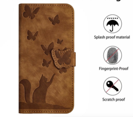 BookCover Hoes Etui voor Samsung Galaxy A37 - A36 - A56 -  Vlinders en Kat  - Bruin  - Reliëf