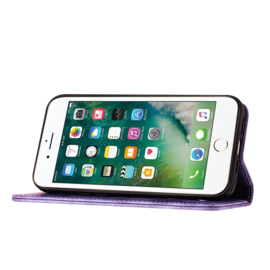 BookCover Etui Hoes voor iPhone SE - iPhone 7 - iPhone 8   -  Paars - Vlinders en Kat - Reliëf