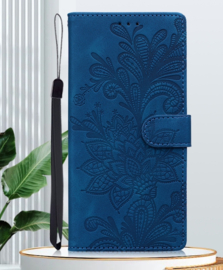 BookCover Hoes Etui Mapje voor Samsung Galaxy A56 - A36  -  Blauw   -  Bloem Reliëf