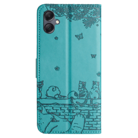 BookCover Hoes Etui voor Samsung Galaxy A06  -  Turquoise  - Katten op muurtje - Reliëf