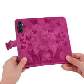BookCover Hoes Etui voor Samsung Galaxy A56 - A36  -  Vlinders en Kat  - Roze  - Reliëf