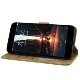 BookCover Hoes Etui voor Apple iPhone 16e  - 17e -  Paars - Bloemen Kat - Reliëf