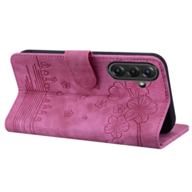 BookCover Hoes Etui voor Samsung Galaxy A36 - A56  -  Roze - Bloemen Kat - Reliëf